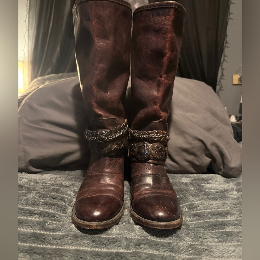 Freebird Breck sz 8 wine